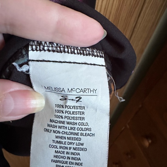 Melissa McCarthy Seven7 pin tuck tunic length blouse 1X EUC, long button sleeves - Picture 8 of 9